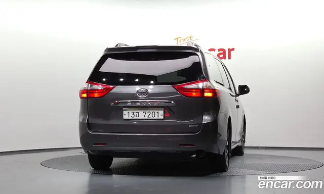 Toyota Sienna 2019 3.5 автомат (гидро), миниатюра 4