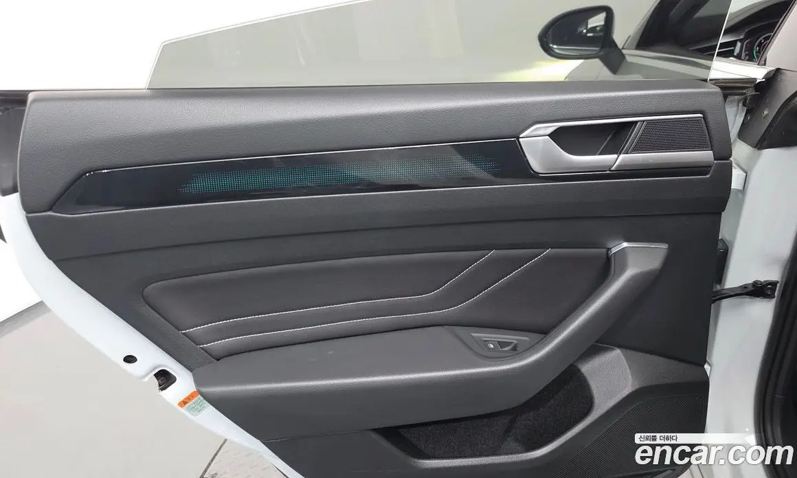 Volkswagen Arteon 2023 2.0 автомат (гидро), фото 15