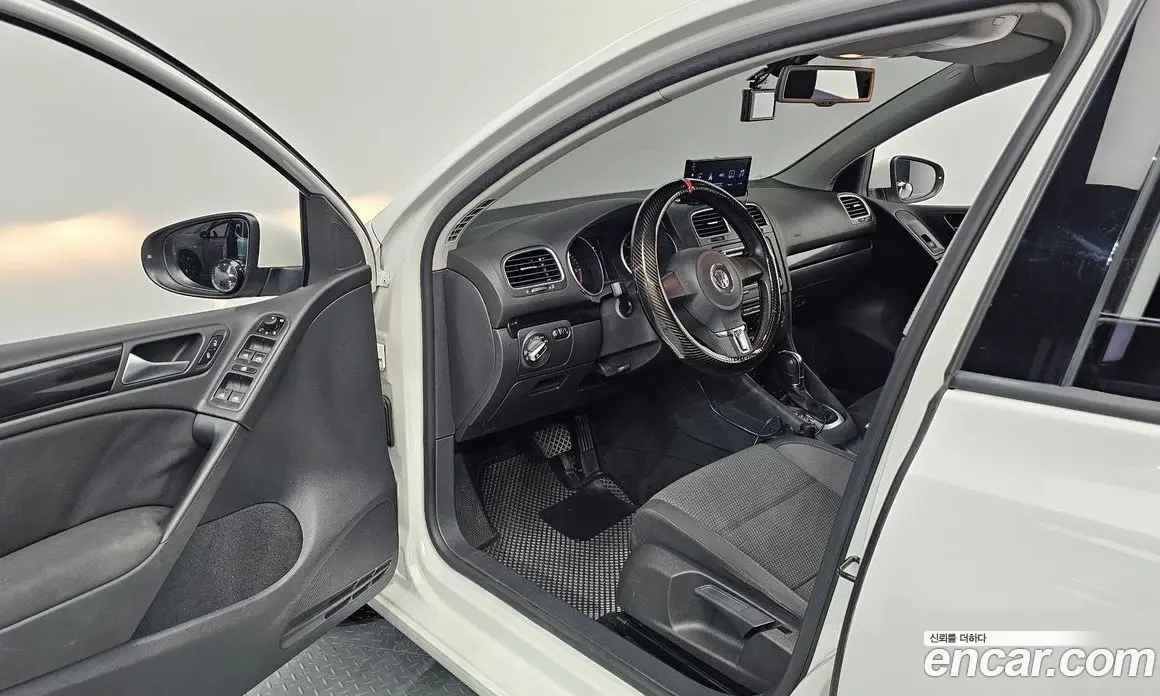 Volkswagen Golf 2012 1.6 автомат (гидро), фото 12