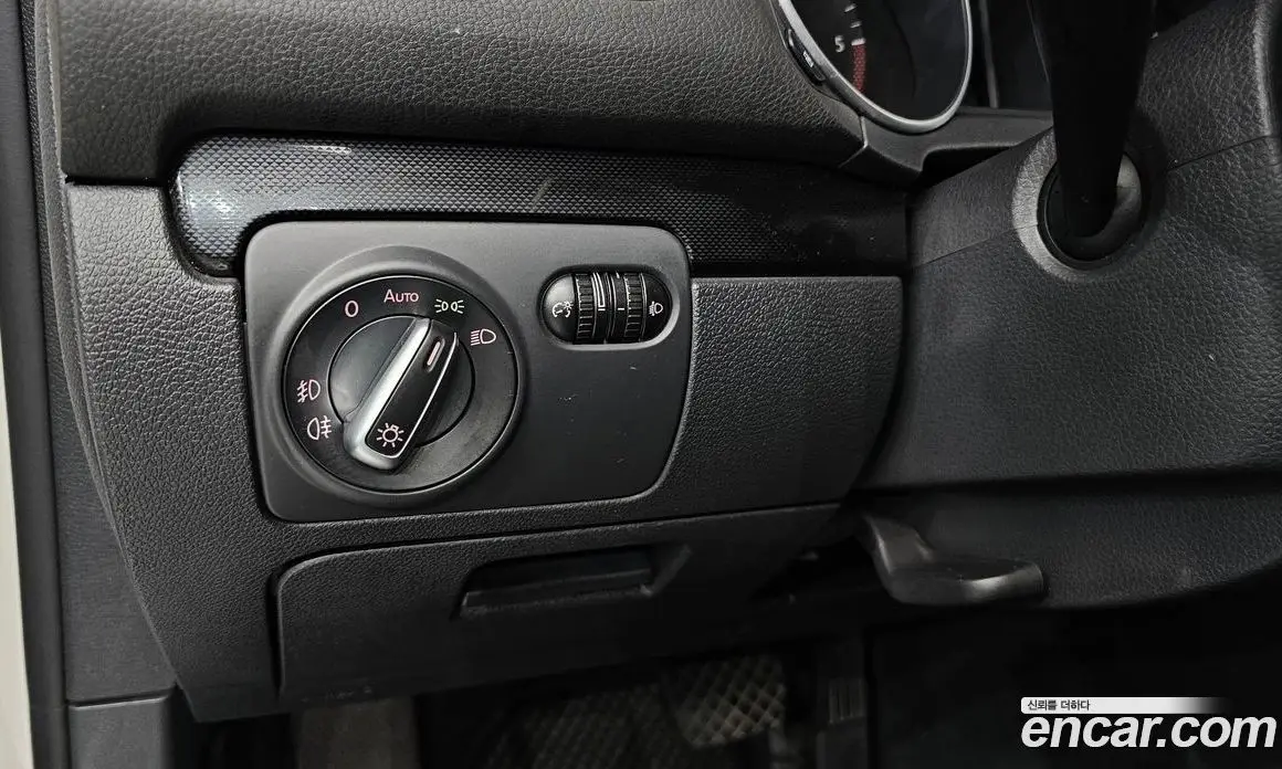 Volkswagen Golf 2012 1.6 автомат (гидро), фото 20