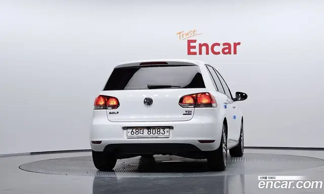 Volkswagen Golf 2012 1.6 автомат (гидро), миниатюра 3