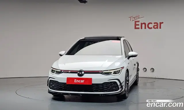 Volkswagen Golf 2024 2.0 автомат (гидро), миниатюра 2