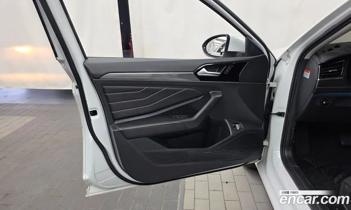 Volkswagen Jetta 2023 1.5 автомат (гидро), фото 14 Volkswagen Jetta 2023 1.5 автомат (гидро), фото 14
