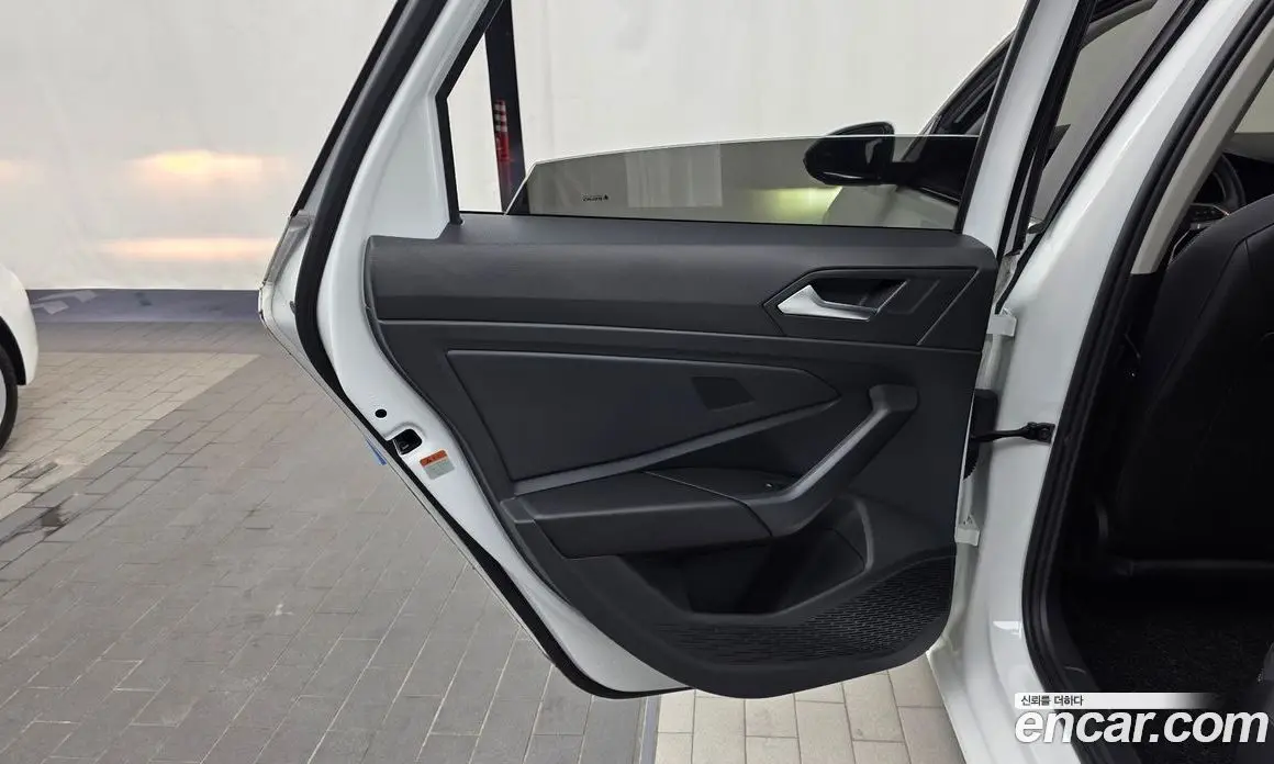 Volkswagen Jetta 2023 1.5 автомат (гидро), фото 15 Volkswagen Jetta 2023 1.5 автомат (гидро), фото 15