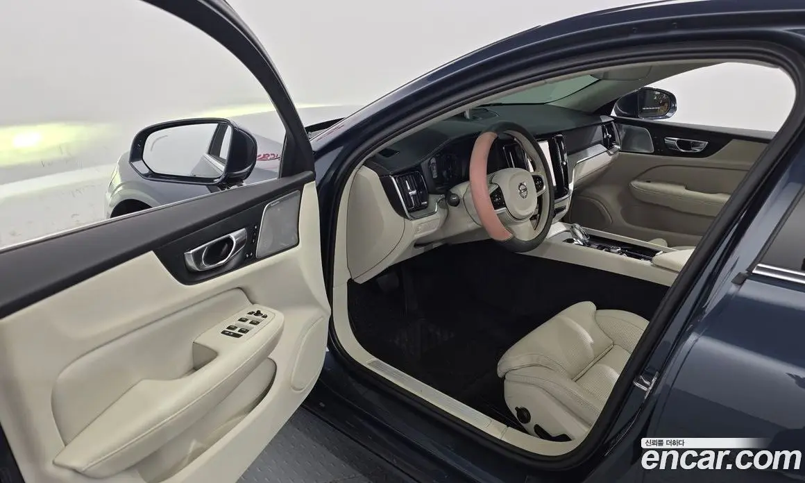 Volvo S60 2021 2.0 автомат (гидро), фото 13 Volvo S60 2021 2.0 автомат (гидро), фото 13
