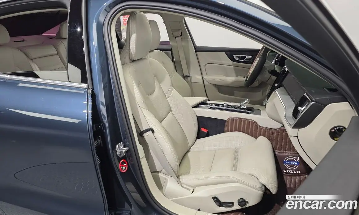 Volvo S60 2021 2.0 автомат (гидро), фото 16 Volvo S60 2021 2.0 автомат (гидро), фото 16