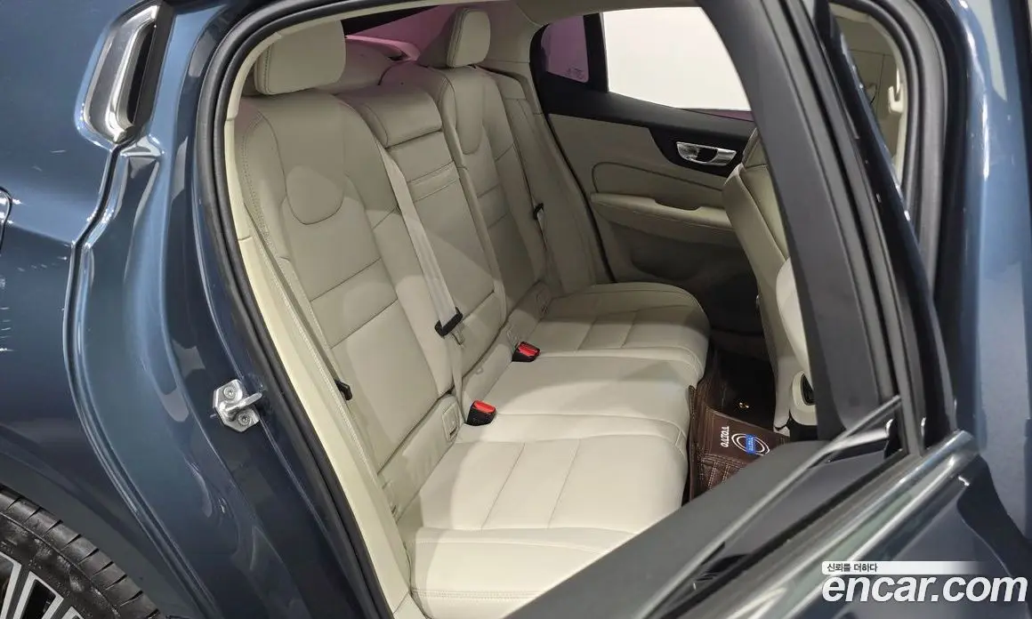 Volvo S60 2021 2.0 автомат (гидро), фото 18 Volvo S60 2021 2.0 автомат (гидро), фото 18