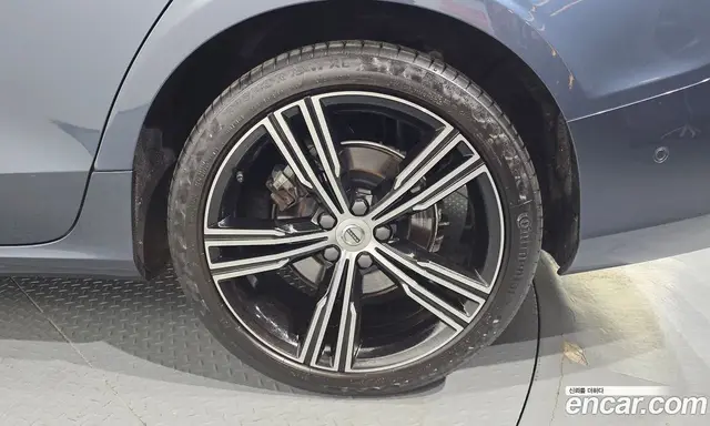 Volvo S60 2021 2.0 автомат (гидро), миниатюра 7 Volvo S60 2021 2.0 автомат (гидро), миниатюра 7