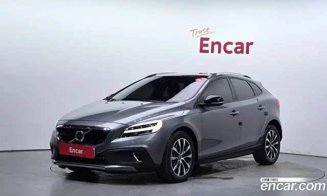 Volvo V40, 2018, 51 749 км