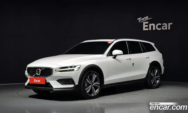 Volvo V60, 2021, 34 824 км