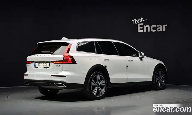 Volvo V60 2021 2.0 автомат (гидро), миниатюра 2 Volvo V60 2021 2.0 автомат (гидро), миниатюра 2