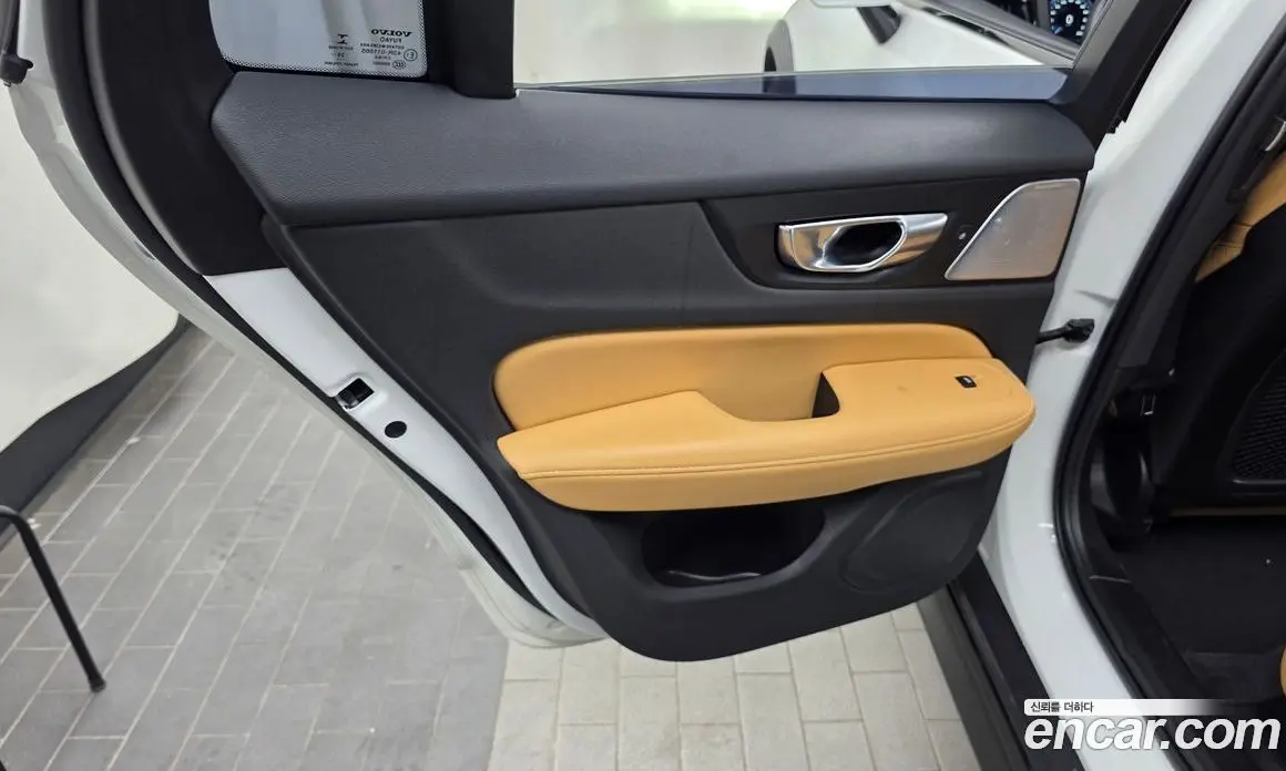 Volvo V60 2021 2.0 автомат (гидро), фото 15 Volvo V60 2021 2.0 автомат (гидро), фото 15