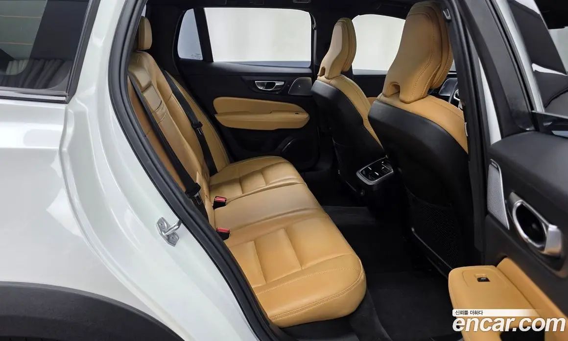 Volvo V60 2021 2.0 автомат (гидро), фото 18 Volvo V60 2021 2.0 автомат (гидро), фото 18