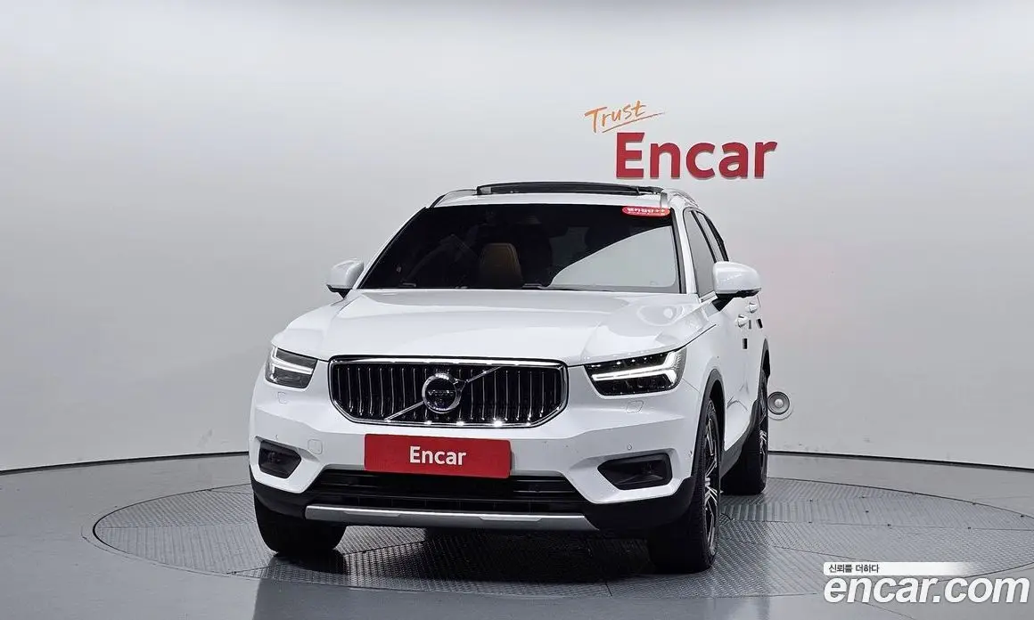 Volvo XC40 2021 2.0 автомат (гидро), фото 2 Volvo XC40 2021 2.0 автомат (гидро), фото 2
