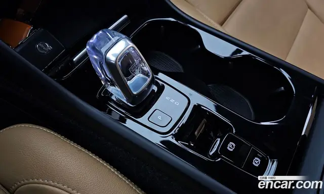 Volvo XC40 2021 2.0 автомат (гидро), миниатюра 11 Volvo XC40 2021 2.0 автомат (гидро), миниатюра 11