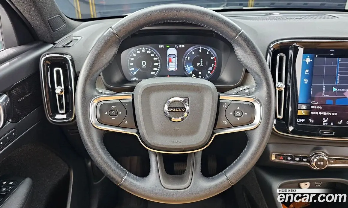 Volvo XC40 2021 2.0 автомат (гидро), фото 18 Volvo XC40 2021 2.0 автомат (гидро), фото 18