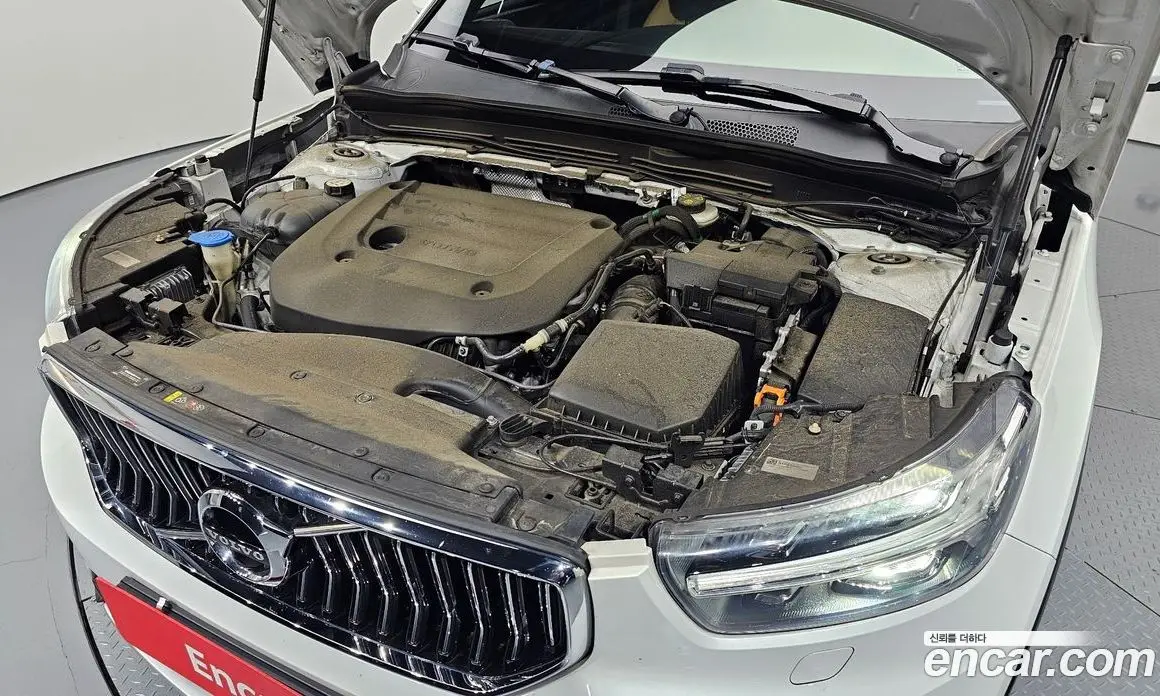 Volvo XC40 2021 2.0 автомат (гидро), фото 5 Volvo XC40 2021 2.0 автомат (гидро), фото 5