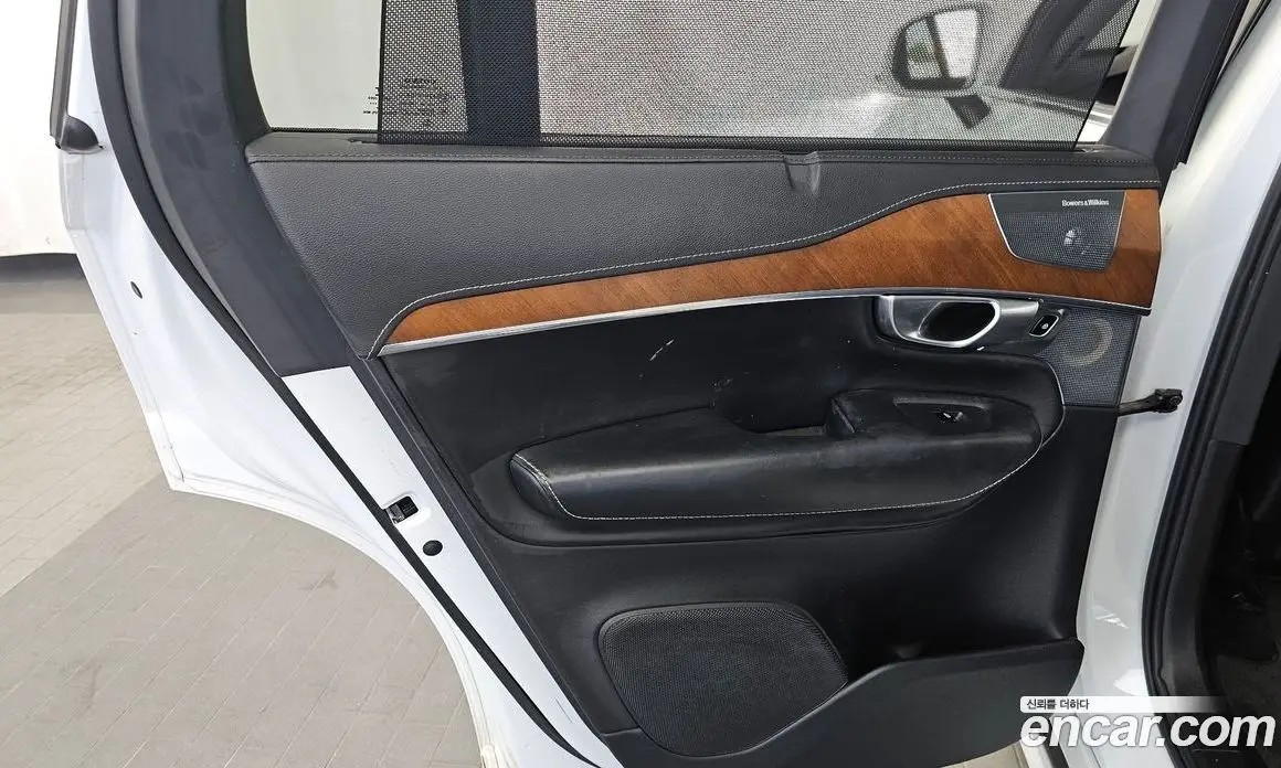 Volvo XC90 2017 2.0 автомат (гидро), фото 15 Volvo XC90 2017 2.0 автомат (гидро), фото 15