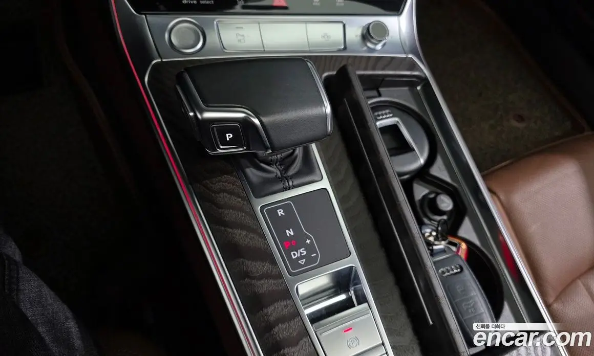 Audi A6 2020 2.0 автомат (гидро), фото 12