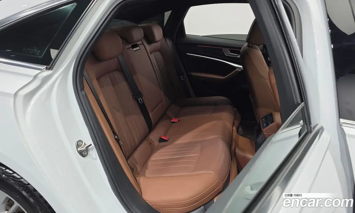 Audi A6 2020 2.0 автомат (гидро), фото 16