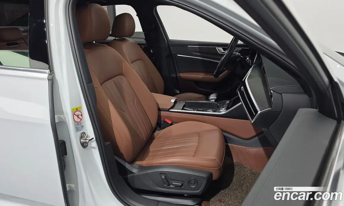 Audi A6 2020 2.0 автомат (гидро), фото 18