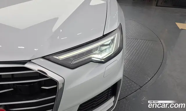 Audi A6 2020 2.0 автомат (гидро), миниатюра 8