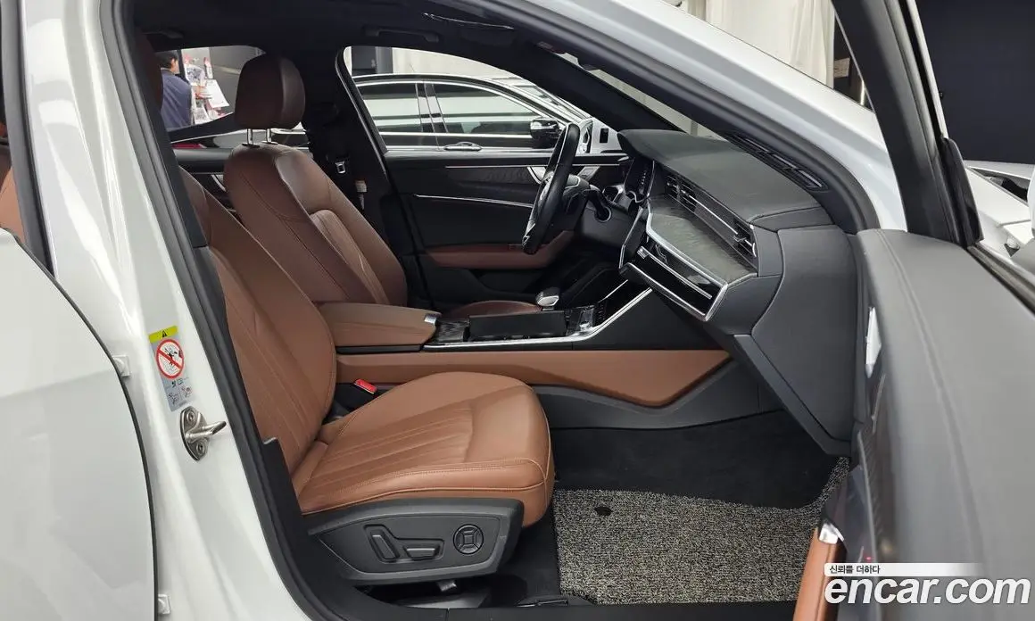 Audi A6 2021 2.0 автомат (гидро), фото 17
