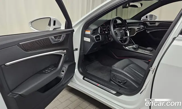 Audi A6 2023 2.0 автомат (гидро), миниатюра 12