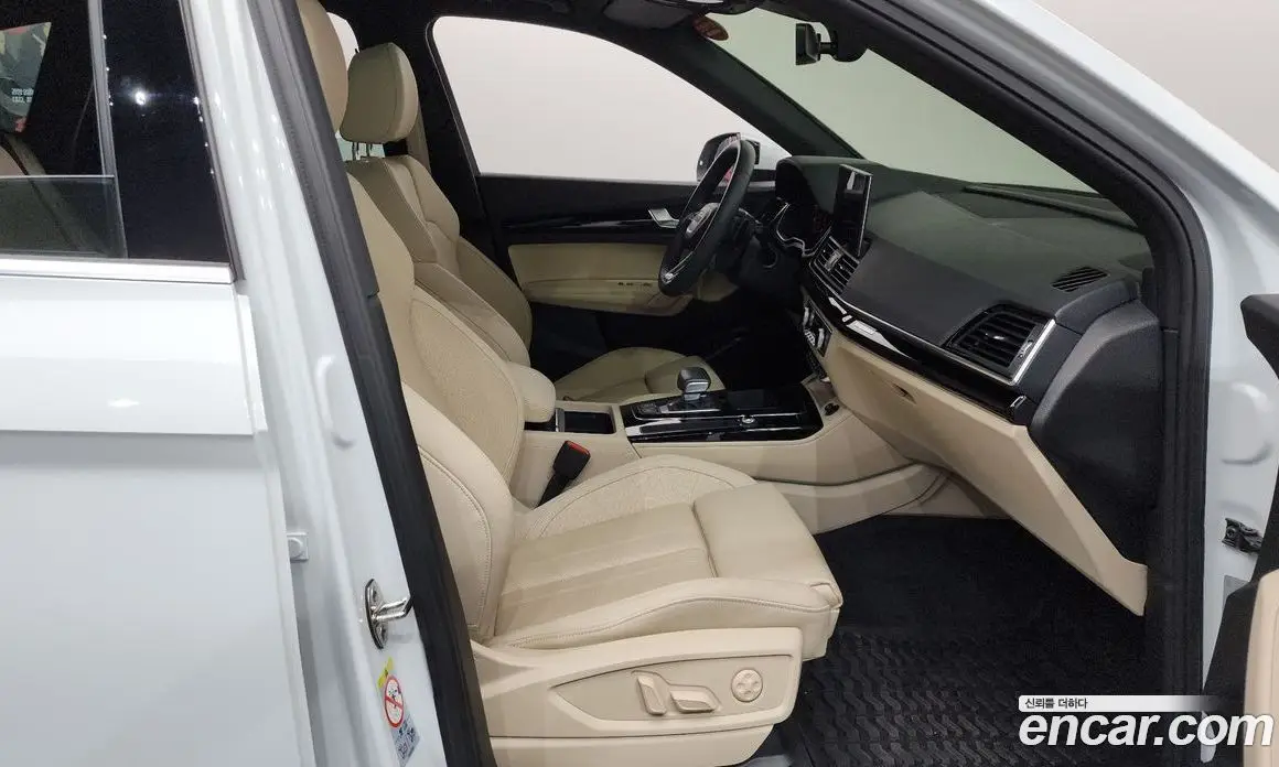 Audi Q5 2021 2.0 автомат (гидро), фото 16