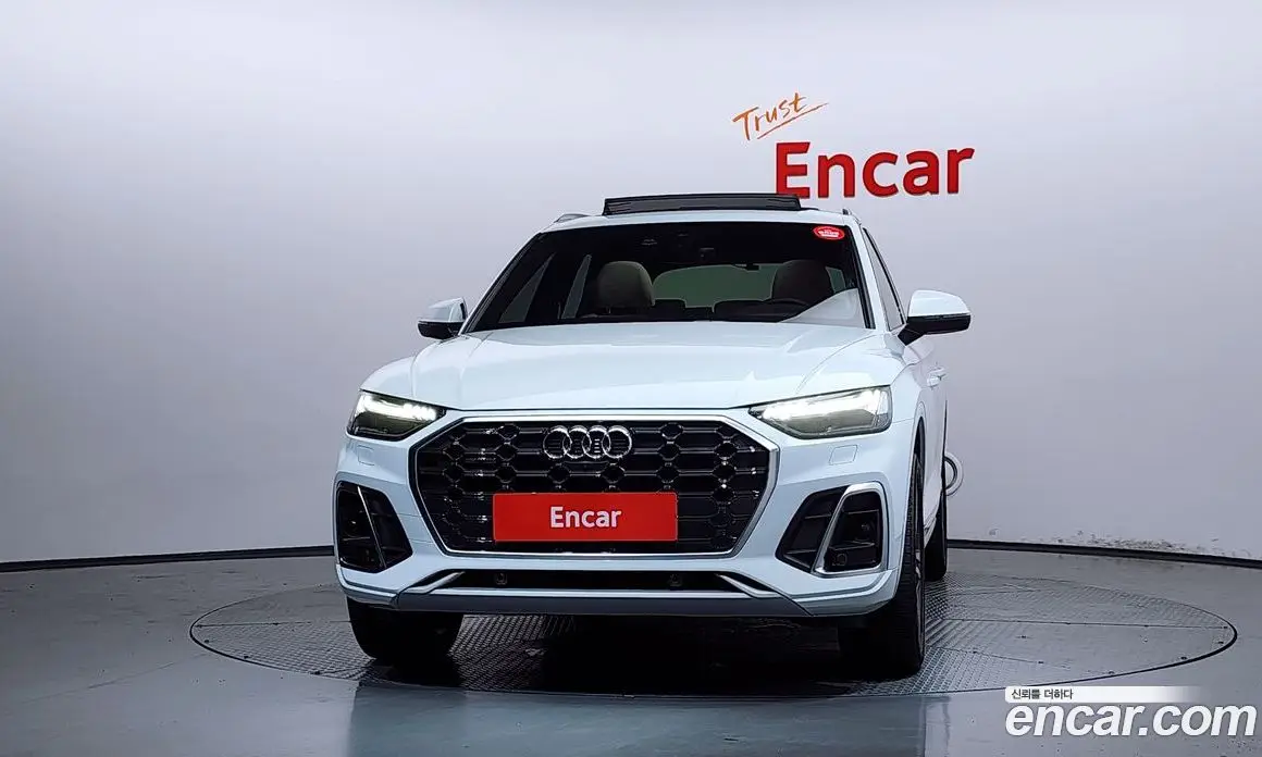 Audi Q5 2021 2.0 автомат (гидро), фото 3