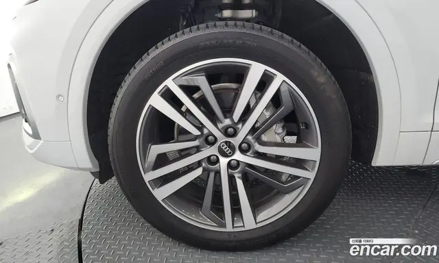 Audi Q5 2021 2.0 автомат (гидро), миниатюра 5