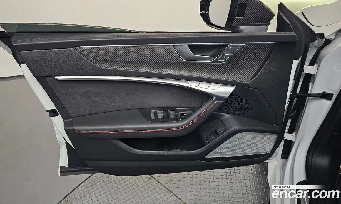 Audi RS7 2023 4.0 автомат (гидро), фото 13