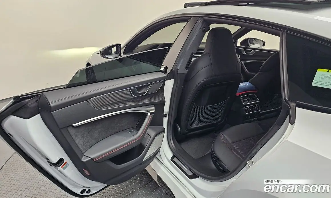 Audi RS7 2023 4.0 автомат (гидро), фото 17