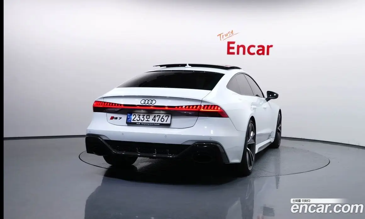 Audi RS7 2023 4.0 автомат (гидро), фото 3