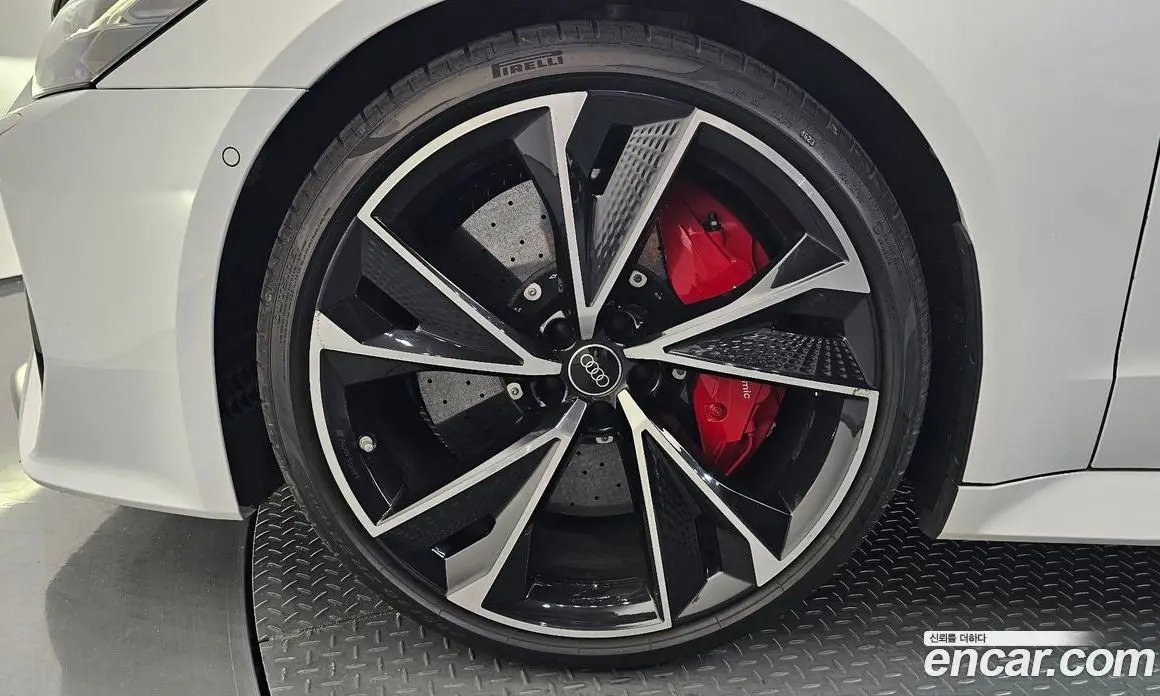 Audi RS7 2023 4.0 автомат (гидро), фото 4