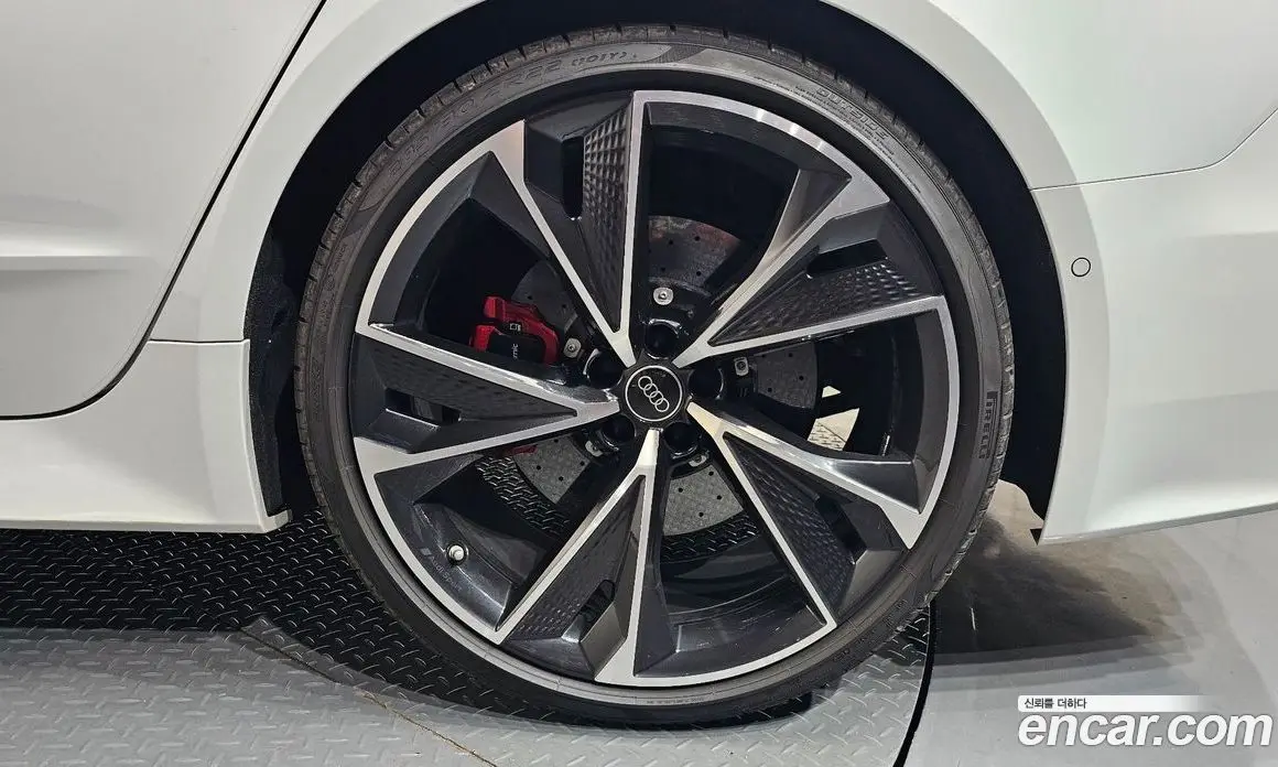 Audi RS7 2023 4.0 автомат (гидро), фото 6