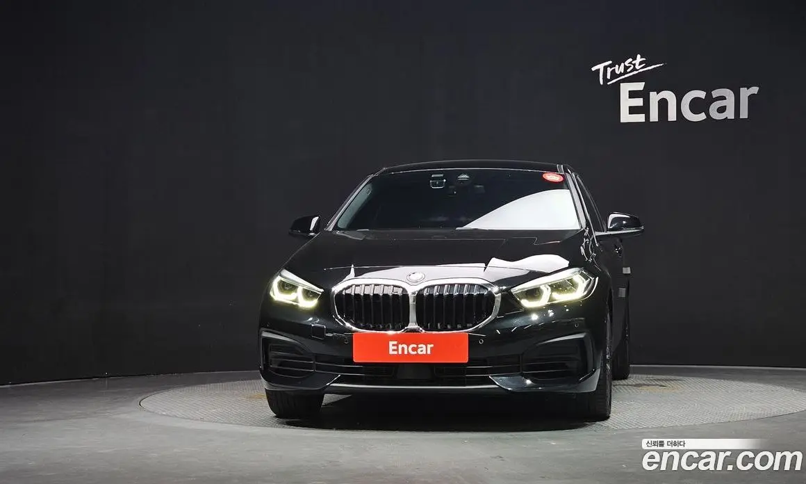 BMW 1 серия 2022 2.0 автомат (гидро), фото 3 BMW 1 серия 2022 2.0 автомат (гидро), фото 3