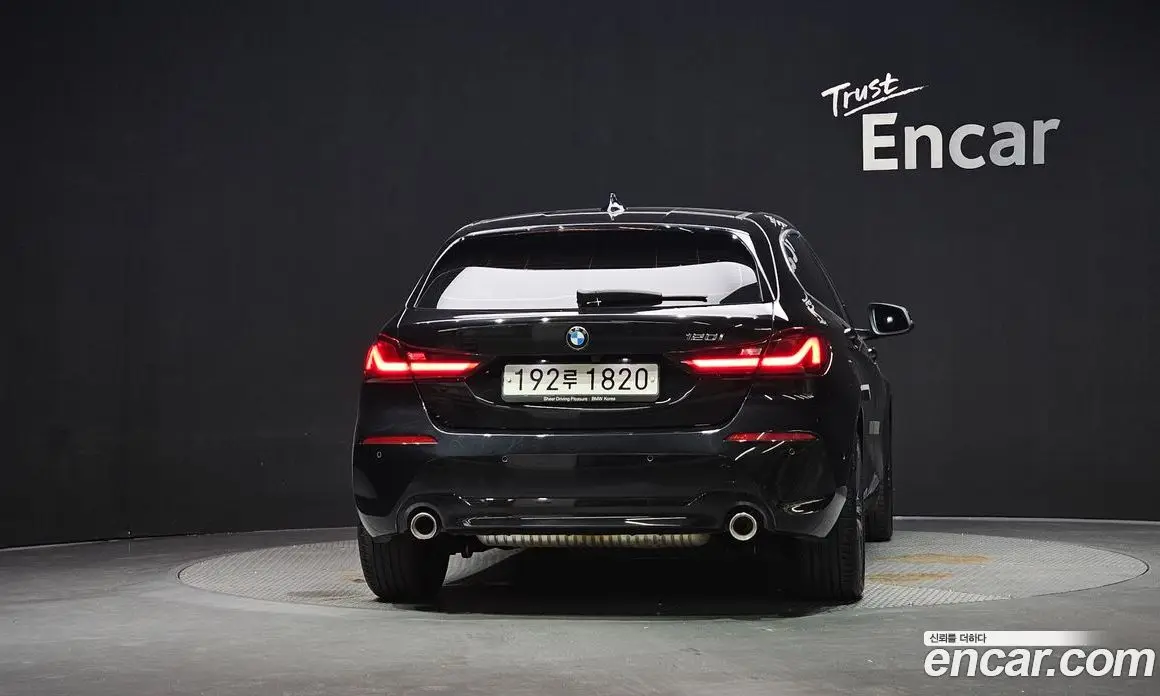 BMW 1 серия 2022 2.0 автомат (гидро), фото 4 BMW 1 серия 2022 2.0 автомат (гидро), фото 4