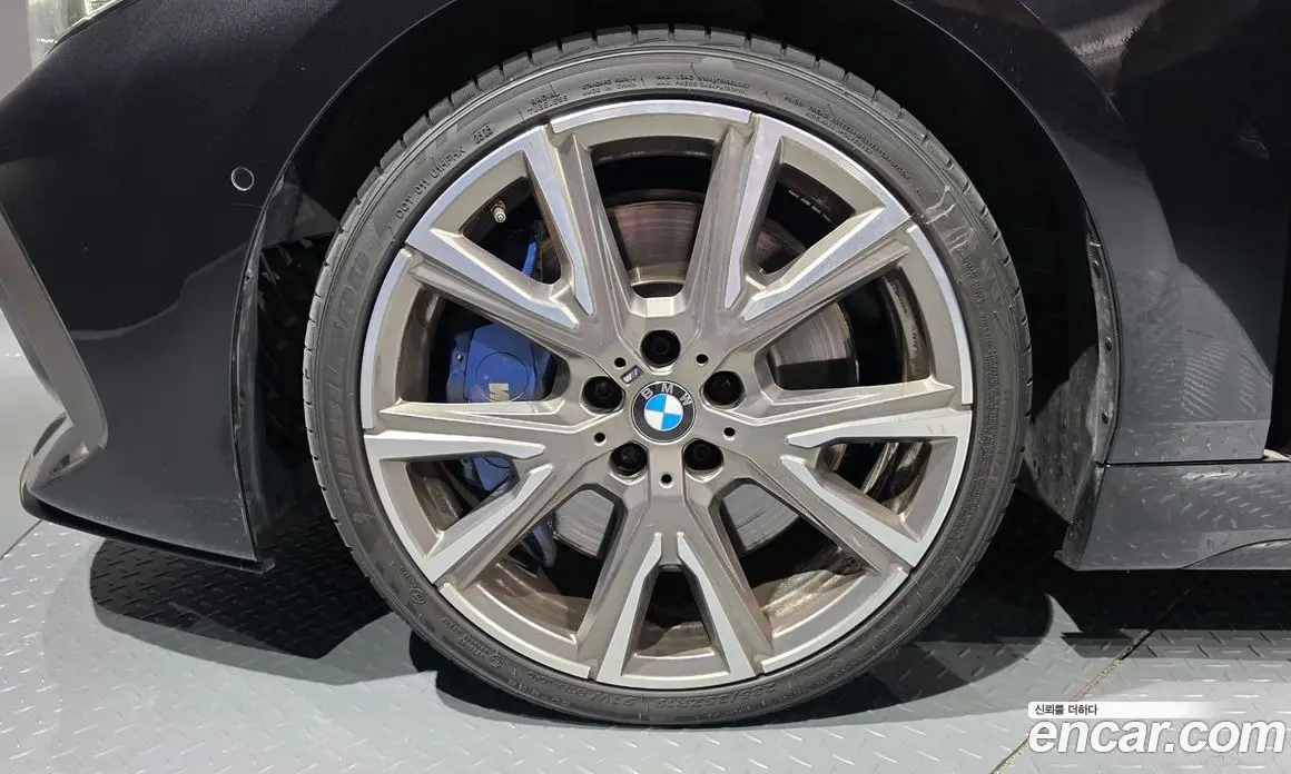 BMW 1 серия 2023 2.0 автомат (гидро), фото 4 BMW 1 серия 2023 2.0 автомат (гидро), фото 4