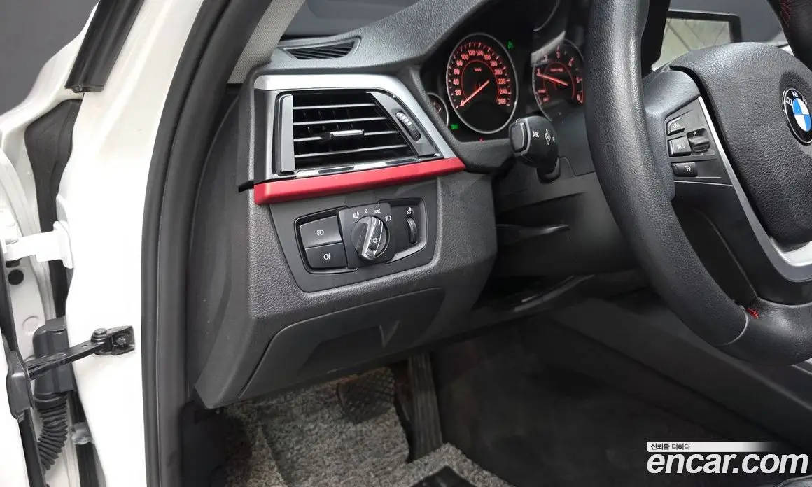 BMW 3 серия 2015 2.0 автомат (гидро), фото 18