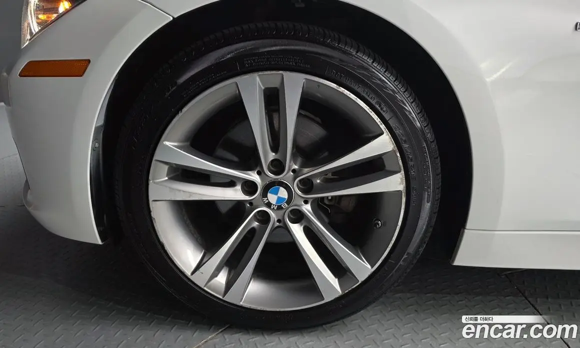 BMW 3 серия 2015 2.0 автомат (гидро), фото 4