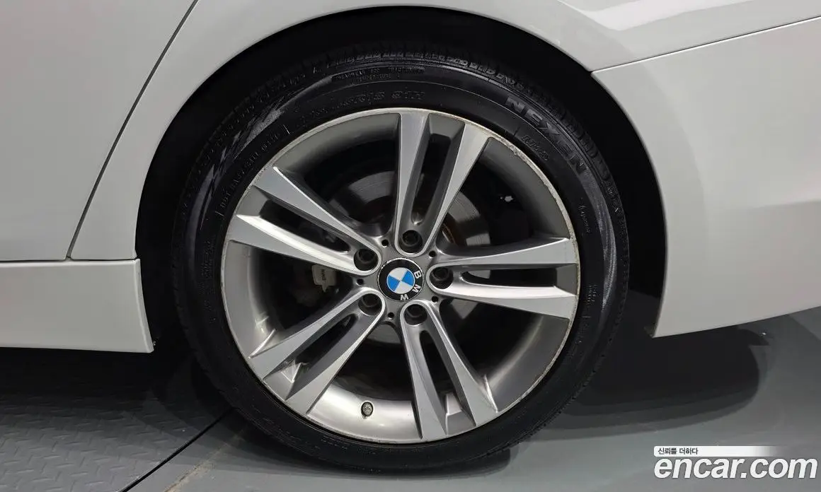 BMW 3 серия 2015 2.0 автомат (гидро), фото 6