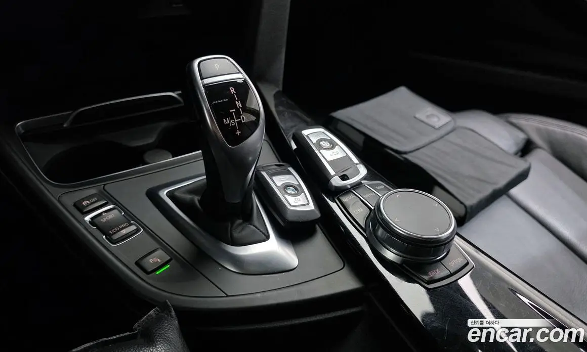 BMW 3 серия 2018 2.0 автомат (гидро), фото 12 BMW 3 серия 2018 2.0 автомат (гидро), фото 12