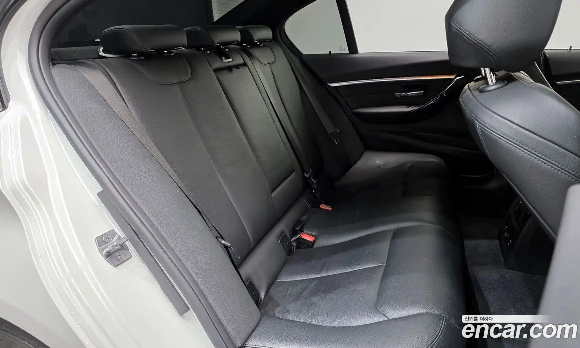BMW 3 серия 2018 2.0 автомат (гидро), фото 17 BMW 3 серия 2018 2.0 автомат (гидро), фото 17
