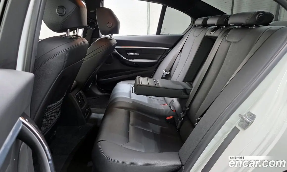 BMW 3 серия 2018 2.0 автомат (гидро), фото 18 BMW 3 серия 2018 2.0 автомат (гидро), фото 18