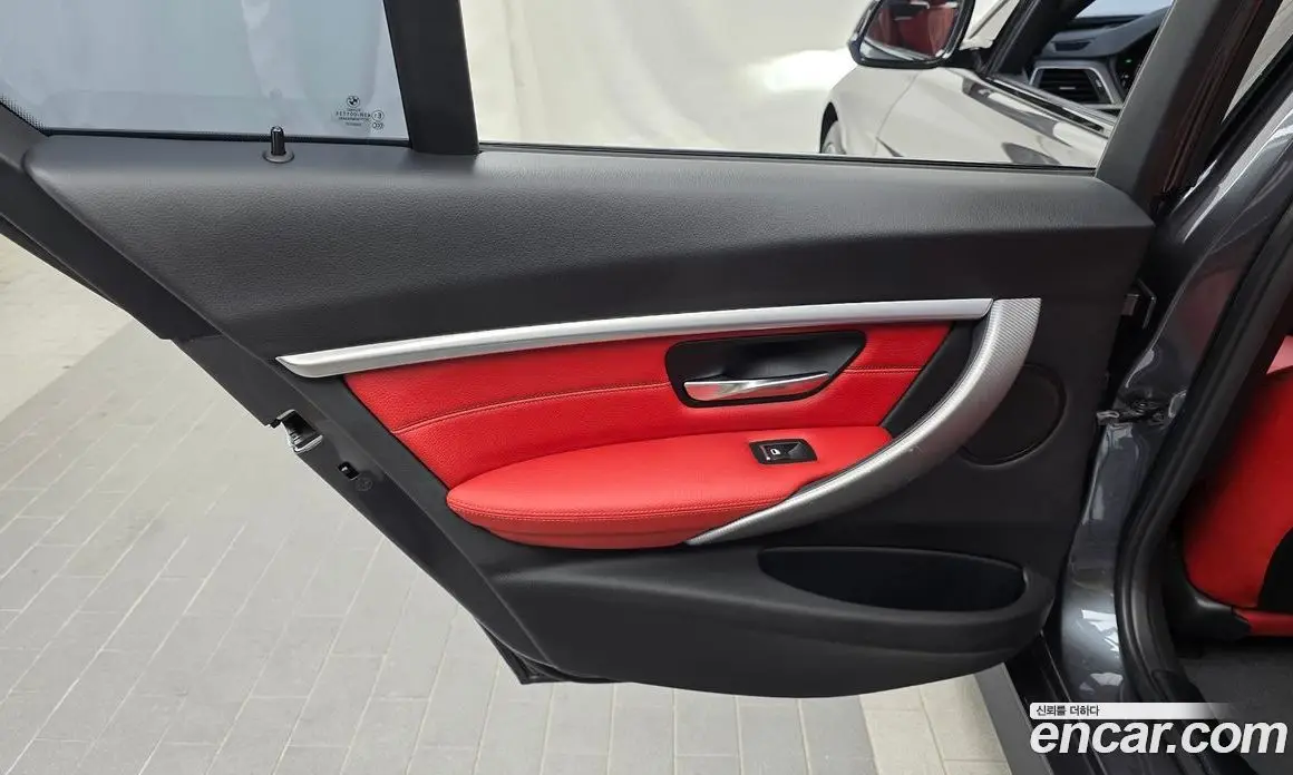BMW 3 серия 2018 2.0 автомат (гидро), фото 15