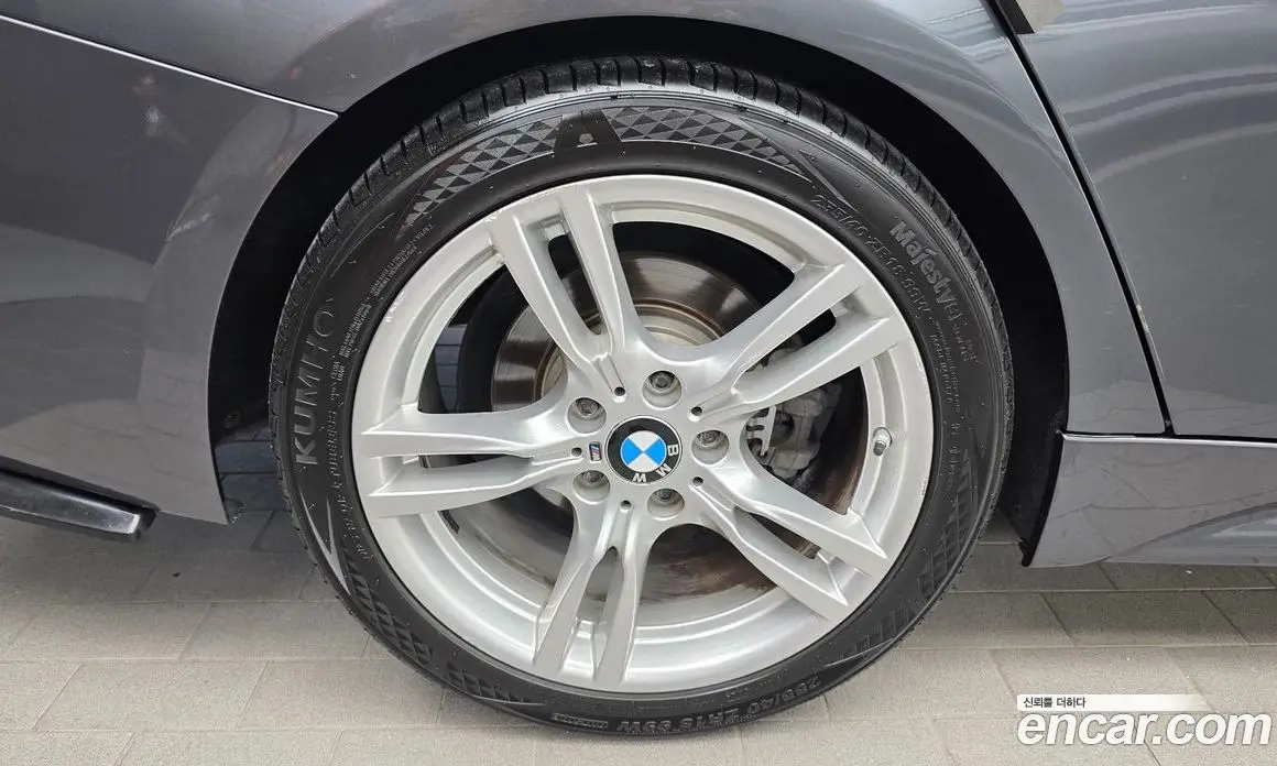 BMW 3 серия 2018 2.0 автомат (гидро), фото 5