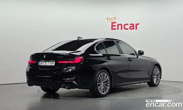 BMW 3 серия, 2021, 37 737 км