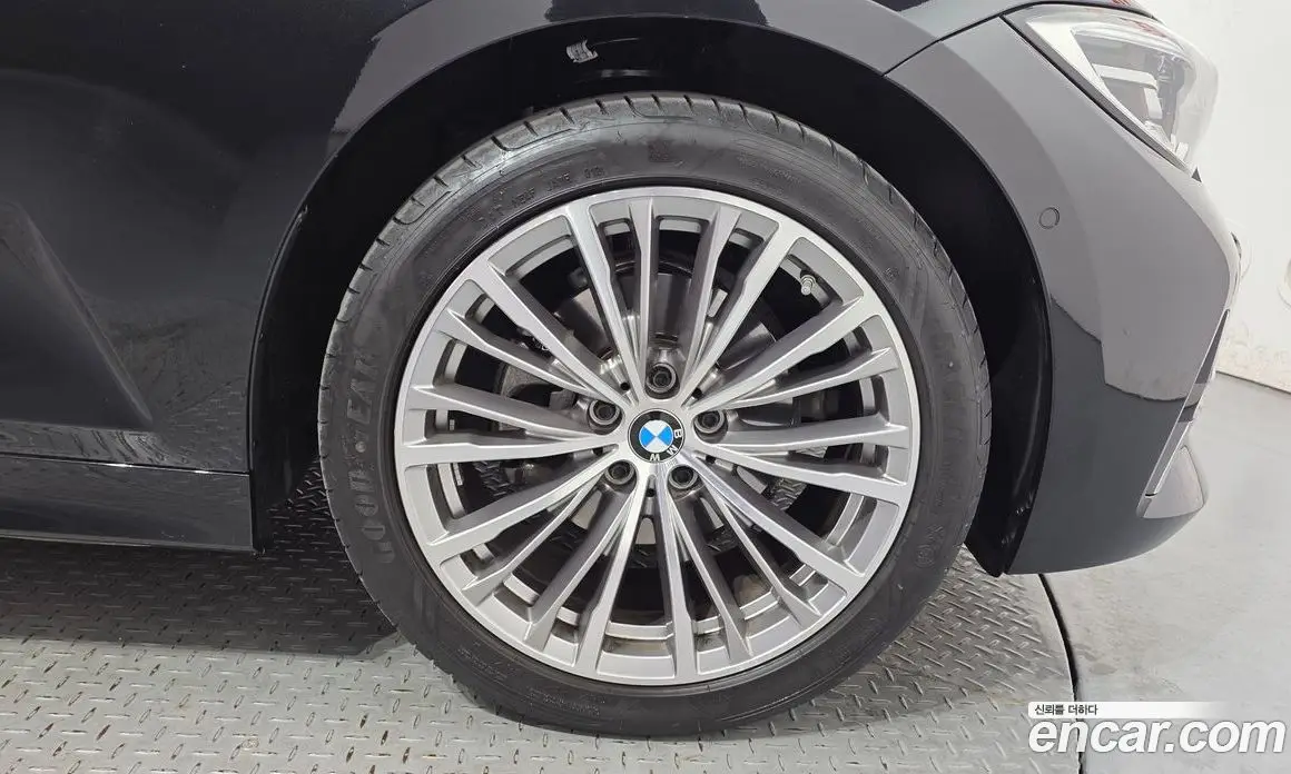 BMW 3 серия 2021 2.0 автомат (гидро), фото 6