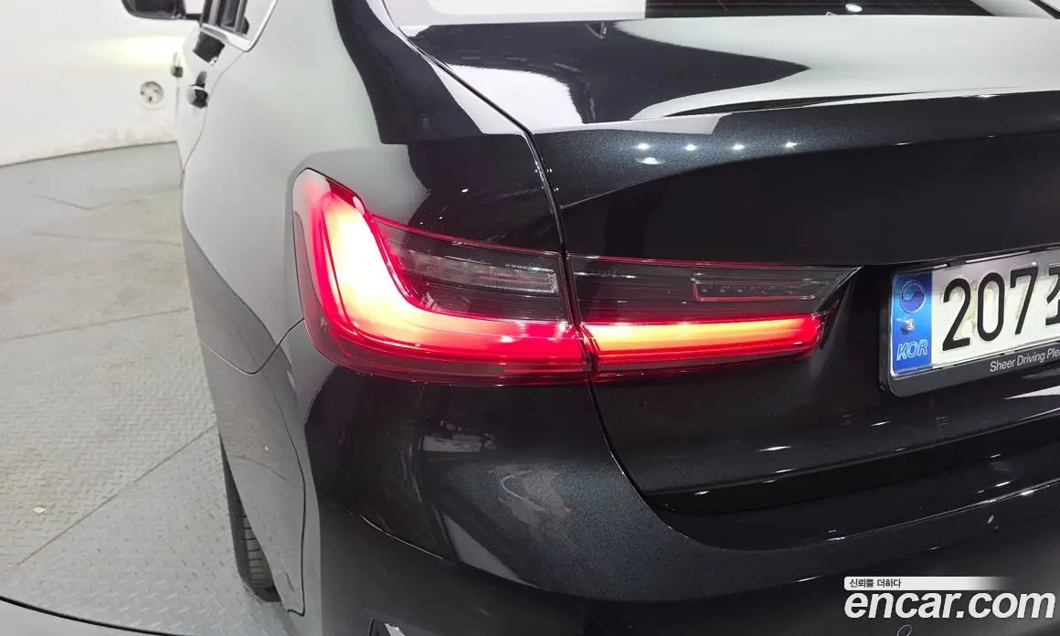 BMW 3 серия 2021 2.0 автомат (гидро), фото 8